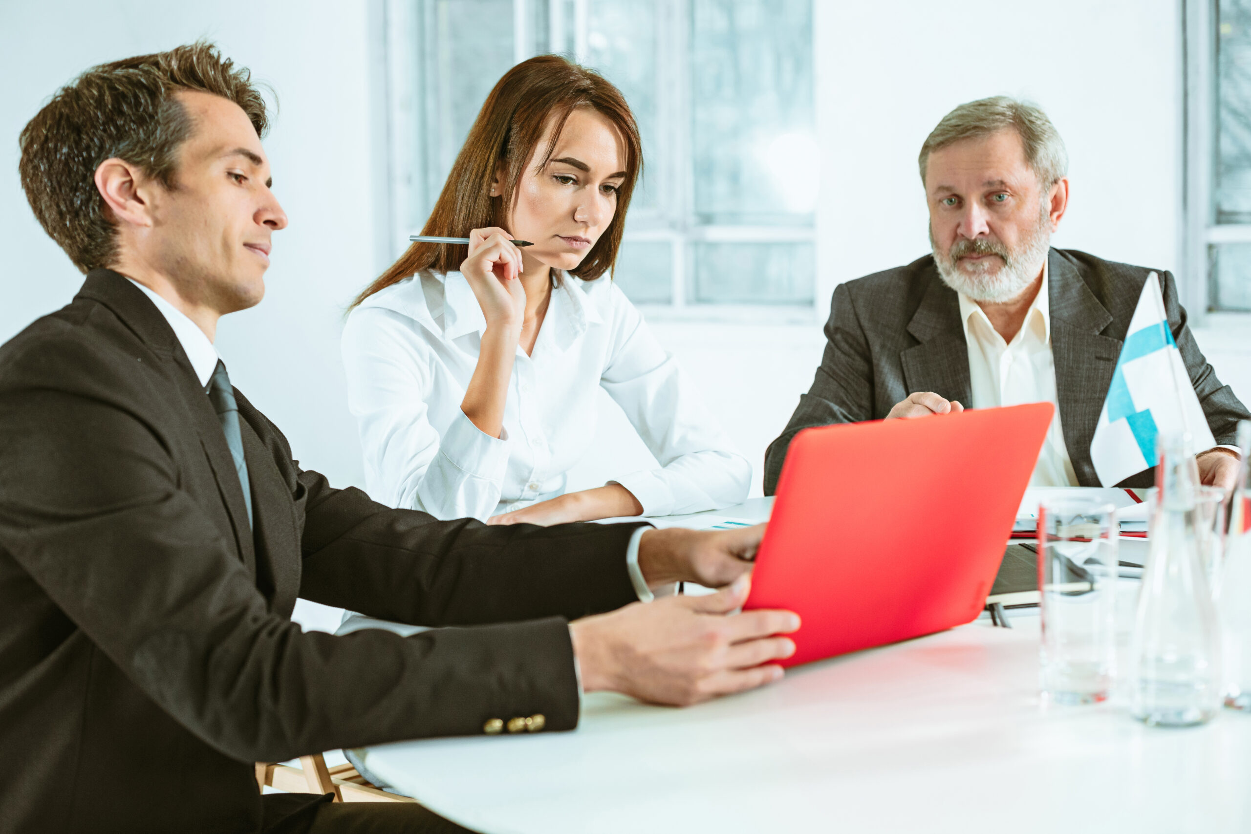 Business people working together - Mercè Pomar Espai